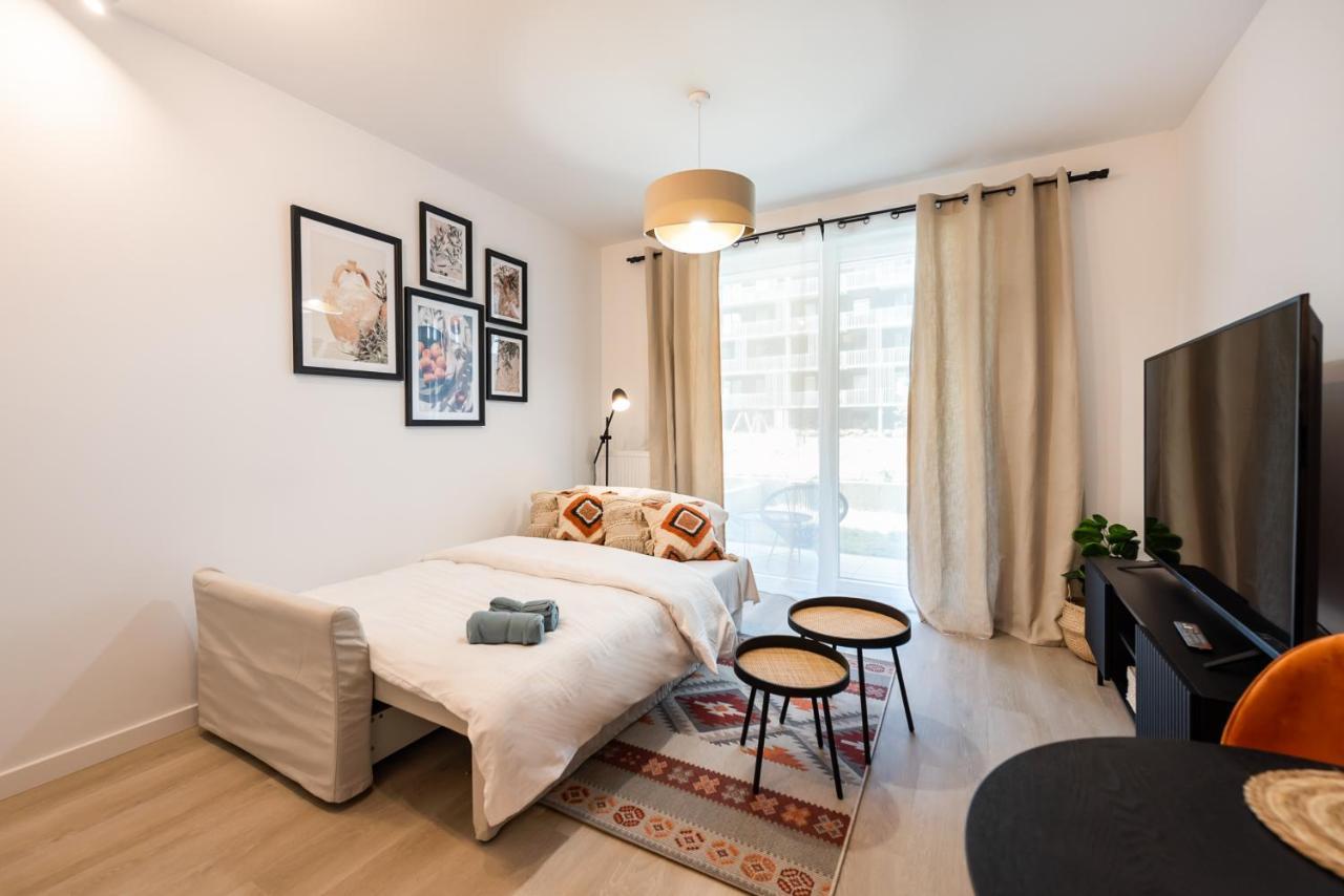 Wola Cosy White Apartment Warschau Buitenkant foto