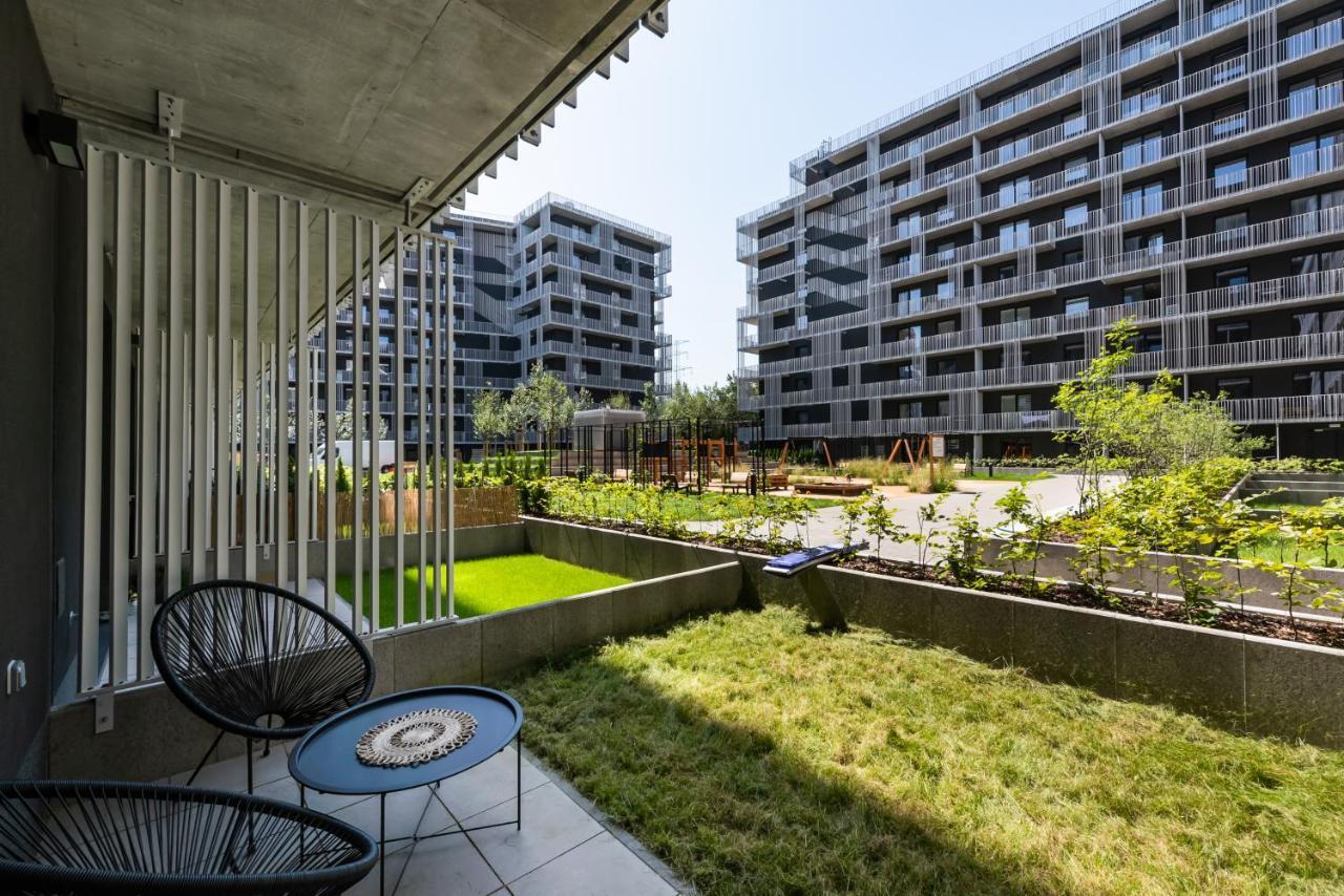 Wola Cosy White Apartment Warschau Buitenkant foto